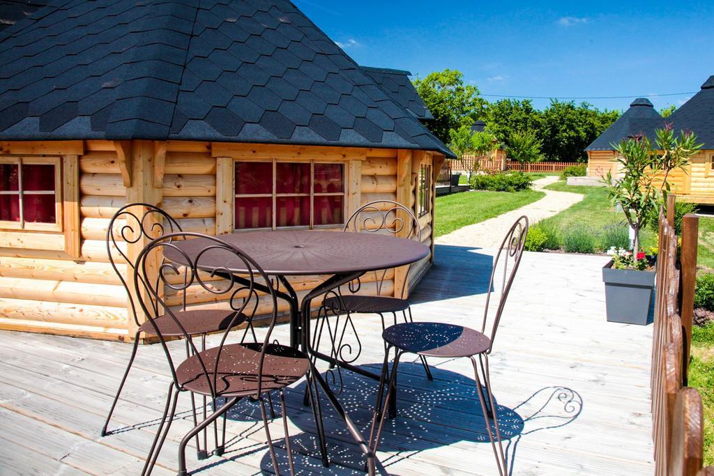 Domaine De La Courillere Bed and Breakfast Le Boupère Εξωτερικό φωτογραφία